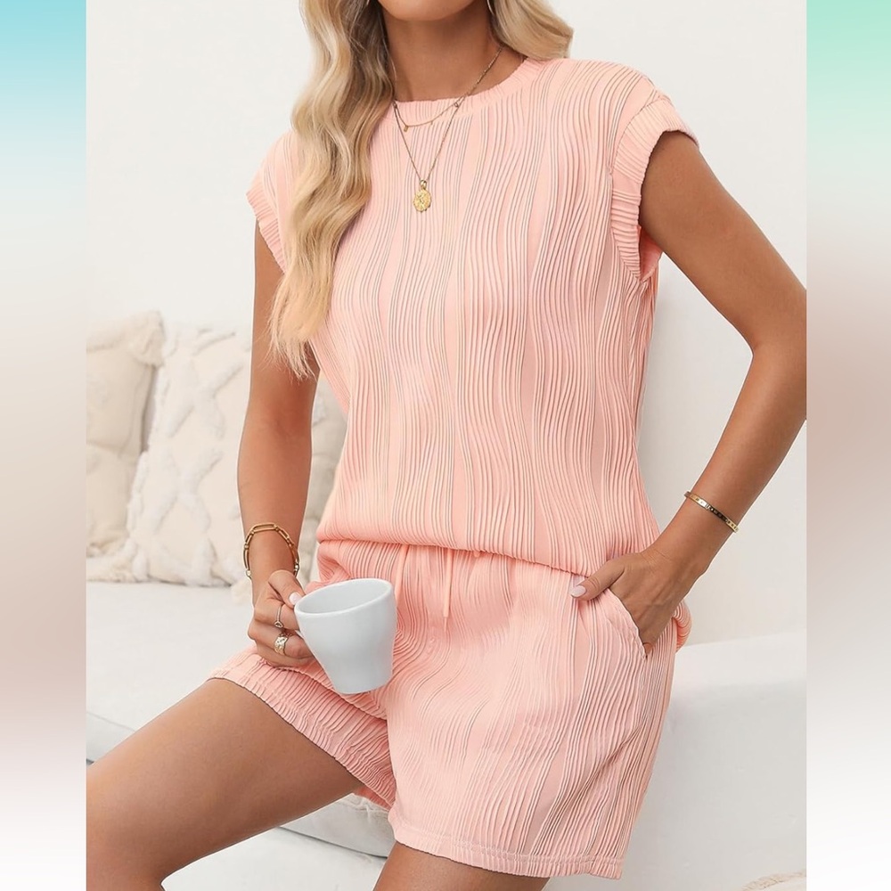 NWT 2 Piece Lounge Set Shorts Top Blush Pink Women’s Size S Small